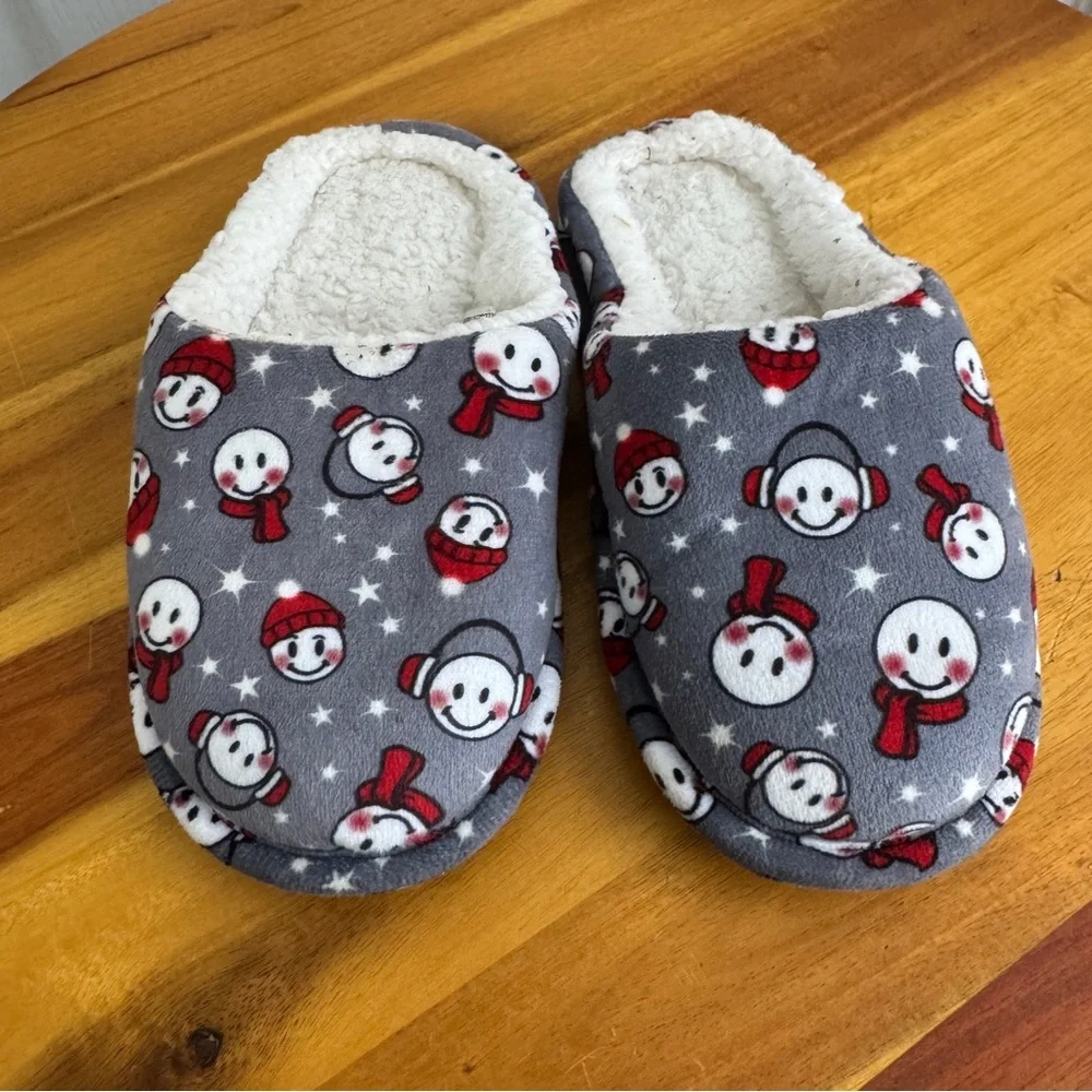 Highland snowman slippers‎ size 11
